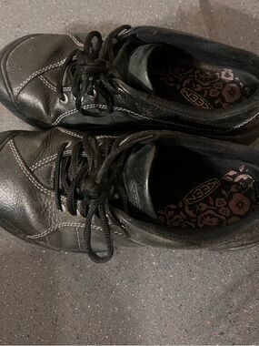 KEEN Black Leather Lace-Up women’s Oxford Shoes